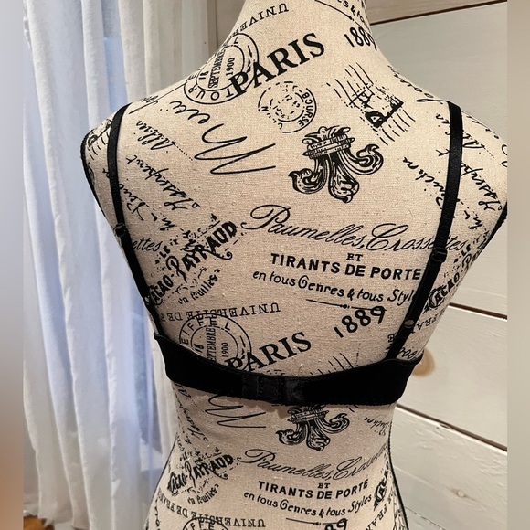 Wonderbra size 34A elegant Black and Red Lace  bra, EUC - Picture 5 of 8